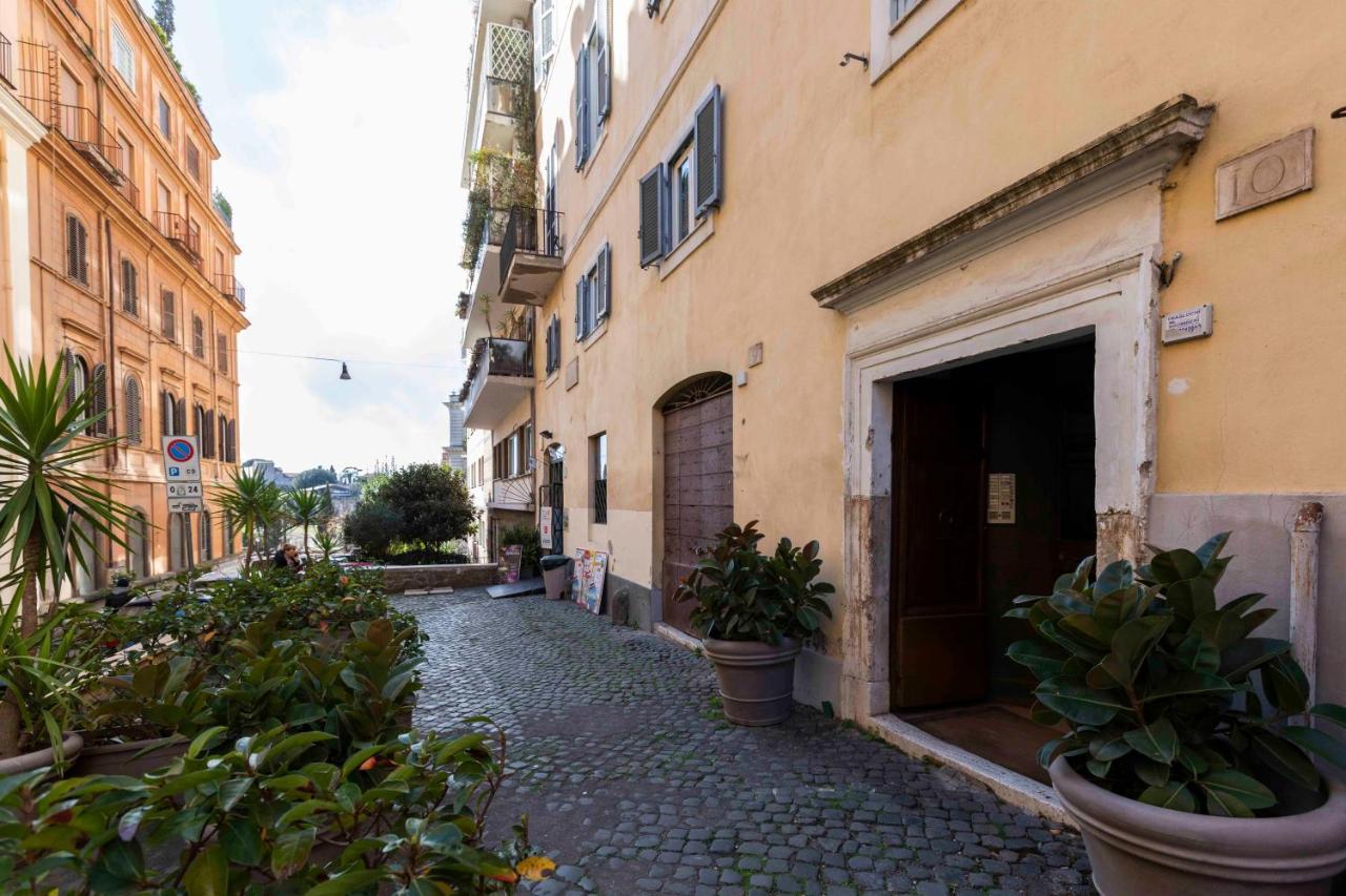 Sonder At Colosseum Cloisters Rome Exterior photo
